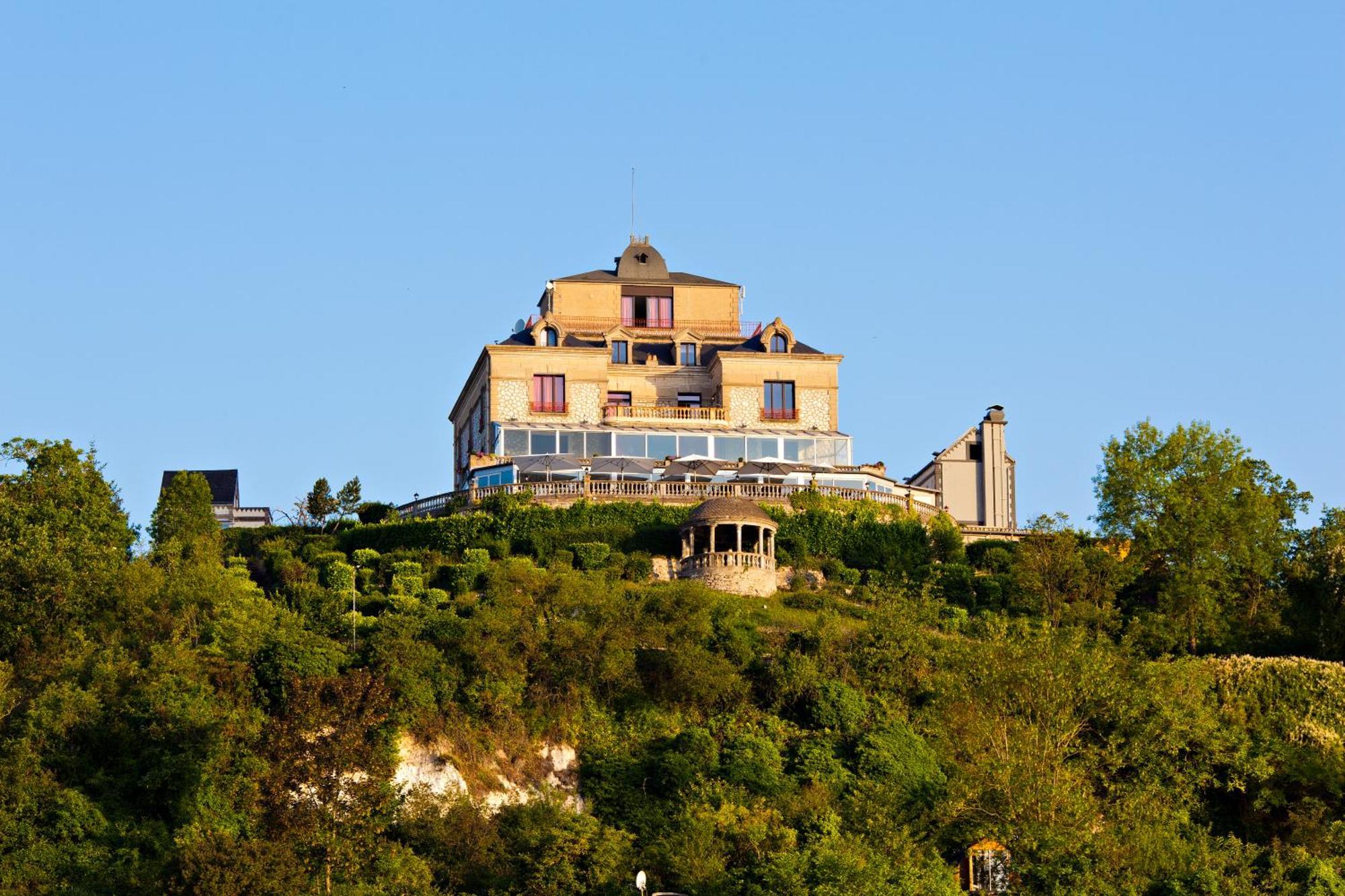 Hotel Domaine De La Corniche Rolleboise Exterior foto